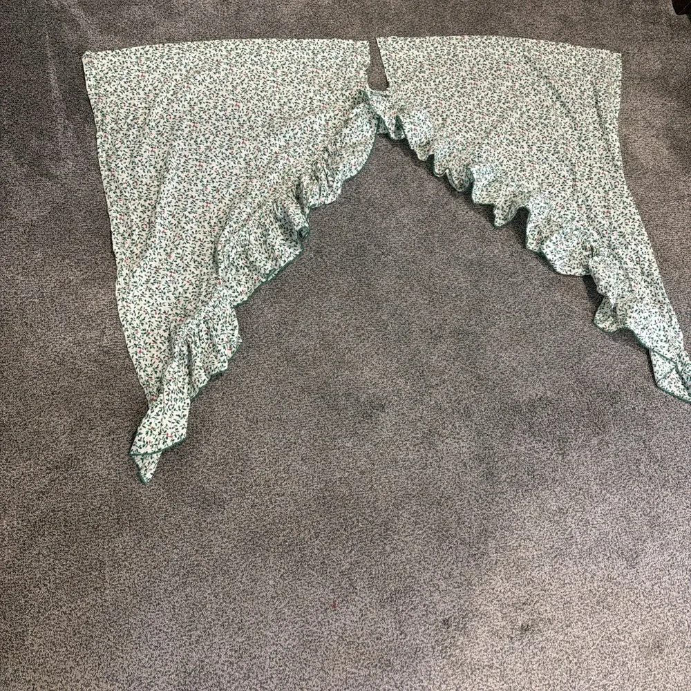 Vtg Christmas Holly Print Swag Ruffle Curtains 1 Pair